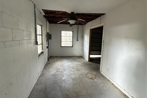 House in Ocala, Florida 3 bedrooms, 89.19 sq.m. № 2403647 - photo 19