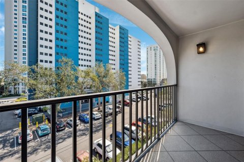 Condominio en alquiler en Saint Petersburg, Florida, 2 dormitorios, 106.84 m2 № 1875812 - foto 25