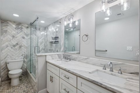 Condominio en alquiler en Saint Petersburg, Florida, 2 dormitorios, 106.84 m2 № 1875812 - foto 28