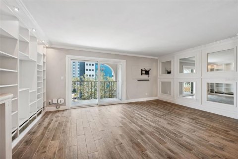 Condominio en alquiler en Saint Petersburg, Florida, 2 dormitorios, 106.84 m2 № 1875812 - foto 18