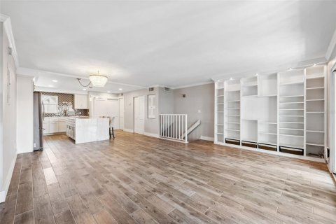 Condominio en alquiler en Saint Petersburg, Florida, 2 dormitorios, 106.84 m2 № 1875812 - foto 19