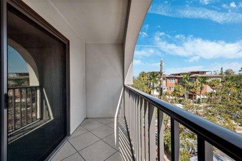 Condominio en alquiler en Saint Petersburg, Florida, 2 dormitorios, 106.84 m2 № 1875812 - foto 27