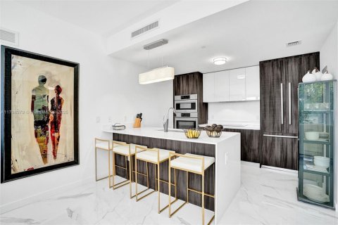 Copropriété à vendre à Miami, Floride: 3 chambres, 173.26 m2 № 2053879 - photo 14