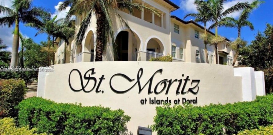 Condominio en Doral, Florida, 2 dormitorios  № 2026637