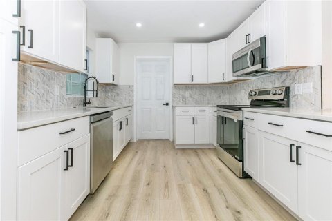 Casa en venta en Winter Park, Florida, 4 dormitorios, 170.57 m2 № 2306667 - foto 12