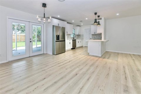 Casa en venta en Winter Park, Florida, 4 dormitorios, 170.57 m2 № 2306667 - foto 15