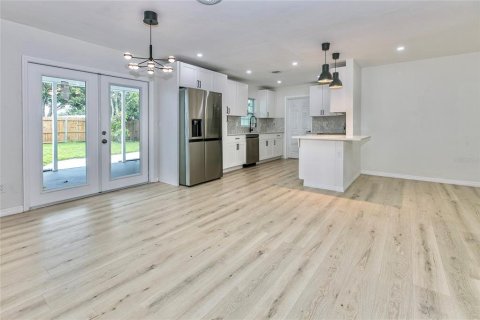 Casa en venta en Winter Park, Florida, 4 dormitorios, 170.57 m2 № 2306667 - foto 16
