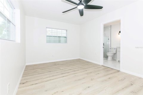 Casa en venta en Winter Park, Florida, 4 dormitorios, 170.57 m2 № 2306667 - foto 17