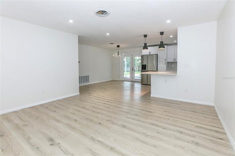 Casa en venta en Winter Park, Florida, 4 dormitorios, 170.57 m2 № 2306667 - foto 6