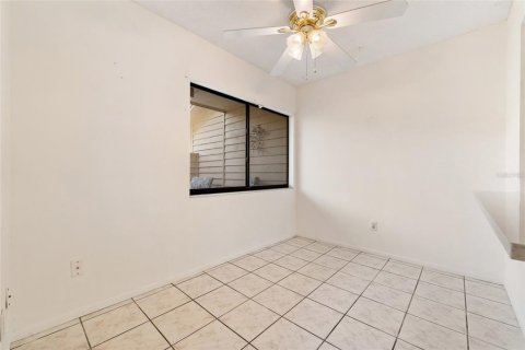 Townhouse in Longwood, Florida 3 bedrooms, 156.26 sq.m. № 1873729 - photo 8