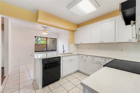 Townhouse in Longwood, Florida 3 bedrooms, 156.26 sq.m. № 1873729 - photo 7