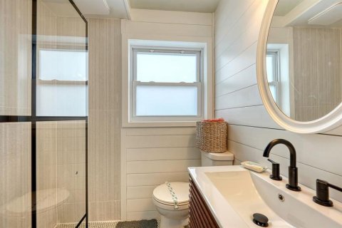 House in Sarasota, Florida 8 bedrooms, 493.59 sq.m. № 2235647 - photo 8
