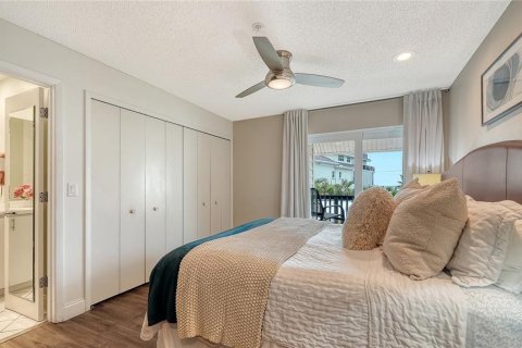 House in Sarasota, Florida 8 bedrooms, 493.59 sq.m. № 2235647 - photo 10