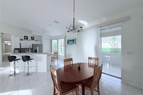 Villa ou maison à vendre à North Port, Floride: 3 chambres, 151.15 m2 № 2267429 - photo 14