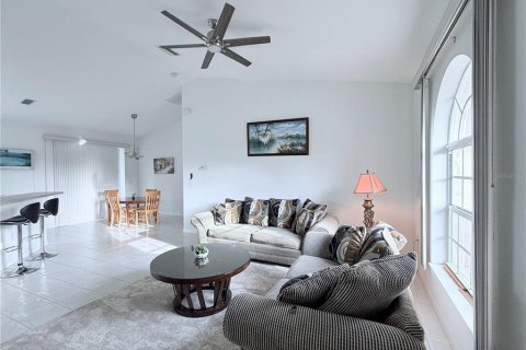 Villa ou maison à vendre à North Port, Floride: 3 chambres, 151.15 m2 № 2267429 - photo 6
