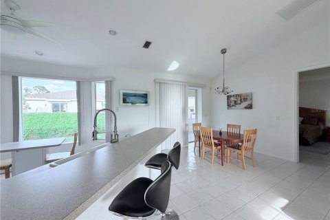 Villa ou maison à vendre à North Port, Floride: 3 chambres, 151.15 m2 № 2267429 - photo 17