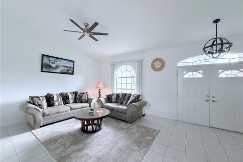 Villa ou maison à vendre à North Port, Floride: 3 chambres, 151.15 m2 № 2267429 - photo 7