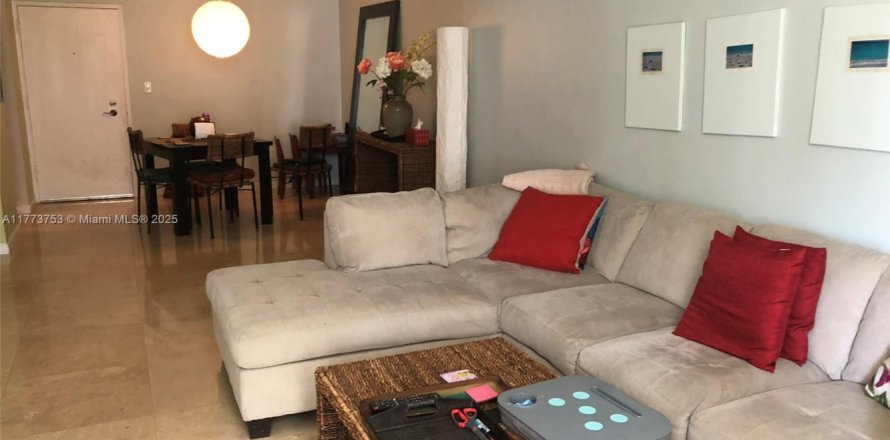 Condo à Miami Beach, Floride, 1 chambre № 1940356