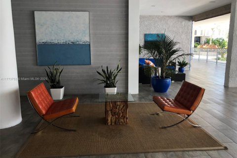Copropriété à vendre à Miami Beach, Floride: 1 chambre, 75.25 m2 № 1940356 - photo 14