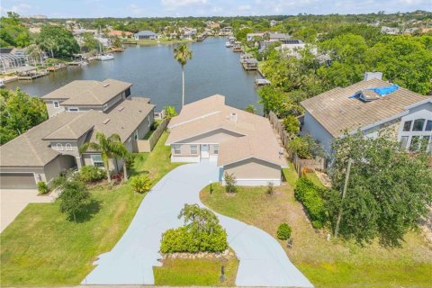 House in Palm Coast, Florida 3 bedrooms, 159.42 sq.m. № 1745148 - photo 1