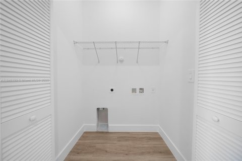 Снять в аренду таунхаус в Флорида-Сити, Флорида 3 спальни, 144.74м2, № 1958539 - фото 17