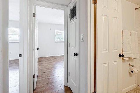 Condo in Winter Park, Florida, 2 bedrooms  № 1817525 - photo 9