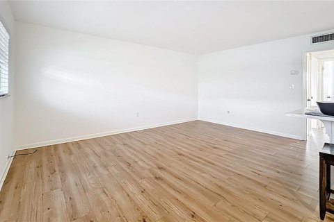 Condo in Winter Park, Florida, 2 bedrooms  № 1817525 - photo 2