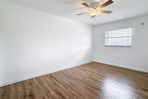 Condo in Winter Park, Florida, 2 bedrooms  № 1817525 - photo 13