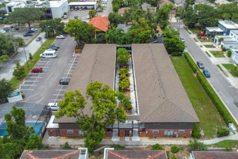Condo in Winter Park, Florida, 2 bedrooms  № 1817525 - photo 21
