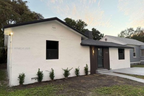 Casa en venta en Miami, Florida, 3 dormitorios, 104.33 m2 № 1996088 - foto 3