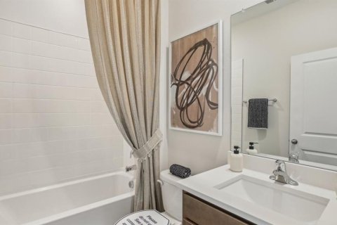 Купить виллу или дом в Зеферхиллс-Норт, Флорида 3 комнаты, 189.99м2, № 2114079 - фото 21