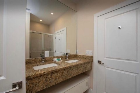 Townhouse in Kissimmee, Florida 4 bedrooms, 222.59 sq.m. № 2157147 - photo 23
