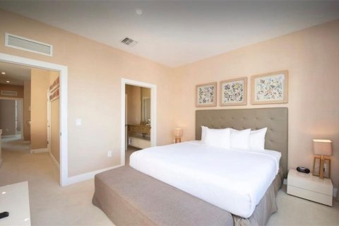 Townhouse in Kissimmee, Florida 4 bedrooms, 222.59 sq.m. № 2157147 - photo 21