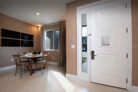Townhouse in Kissimmee, Florida 4 bedrooms, 222.59 sq.m. № 2157147 - photo 3