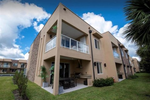 Townhouse in Kissimmee, Florida 4 bedrooms, 222.59 sq.m. № 2157147 - photo 2