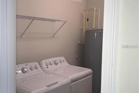 Touwnhouse à louer à Orlando, Floride: 3 chambres, 150.04 m2 № 2381057 - photo 12