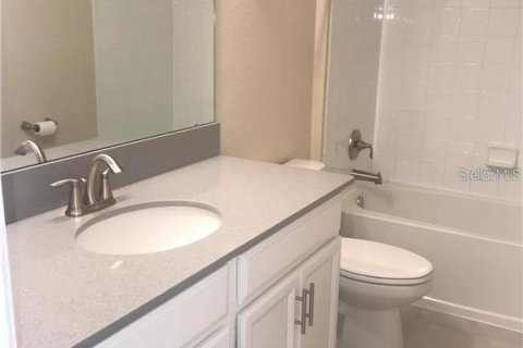 Touwnhouse à louer à Orlando, Floride: 3 chambres, 150.04 m2 № 2381057 - photo 17