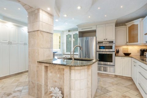 Condo in Sarasota, Florida, 3 bedrooms  № 1745086 - photo 8