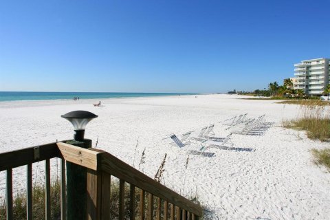 Condo in Sarasota, Florida, 3 bedrooms  № 1745086 - photo 24