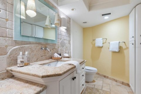 Condo in Sarasota, Florida, 3 bedrooms  № 1745086 - photo 18