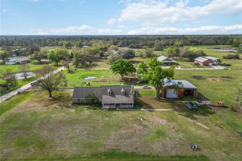 House in Sarasota, Florida 3 bedrooms, 180.6 sq.m. № 2330502