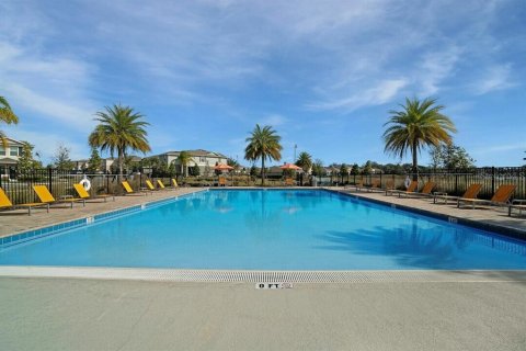 House in Apopka, Florida 3 bedrooms, 152.36 sq.m. № 2225841 - photo 13