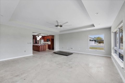 House in Englewood, Florida 3 bedrooms, 176.79 sq.m. № 1632493 - photo 10