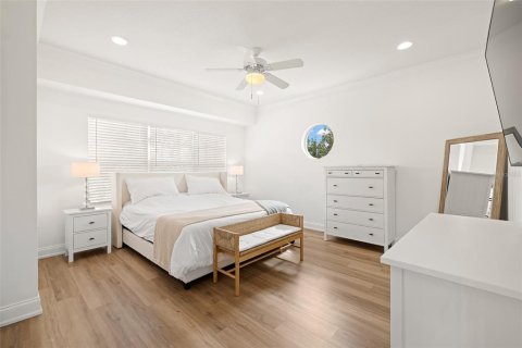 Adosado en venta en Tampa, Florida, 3 dormitorios, 214.79 m2 № 1844829 - foto 17