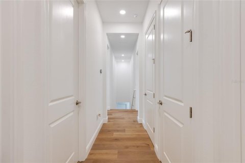 Casa en venta en Gulfport, Florida, 4 dormitorios, 321.72 m2 № 1828464 - foto 15