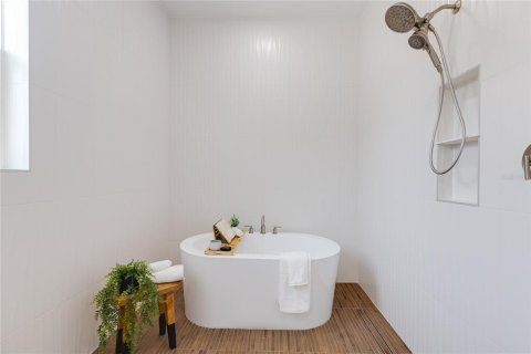 Casa en venta en Gulfport, Florida, 4 dormitorios, 321.72 m2 № 1828464 - foto 3