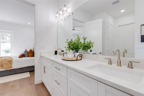 Casa en venta en Gulfport, Florida, 4 dormitorios, 321.72 m2 № 1828464 - foto 29