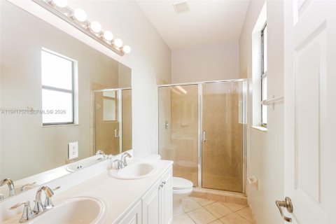 Снять в аренду виллу или дом в Хомстед, Флорида 3 спальни, 124.49м2, № 1998954 - фото 13