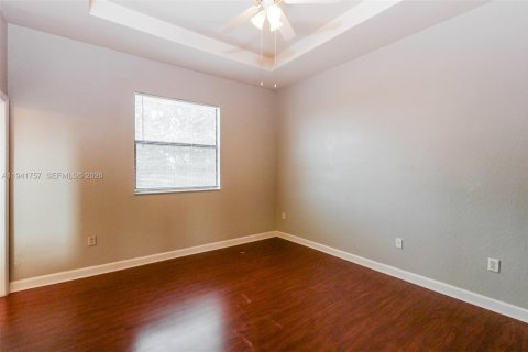 Снять в аренду виллу или дом в Хомстед, Флорида 3 спальни, 124.49м2, № 1998954 - фото 10