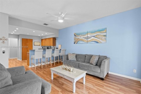 Casa en venta en Davie, Florida, 3 dormitorios, 158.77 m2 № 1896186 - foto 14